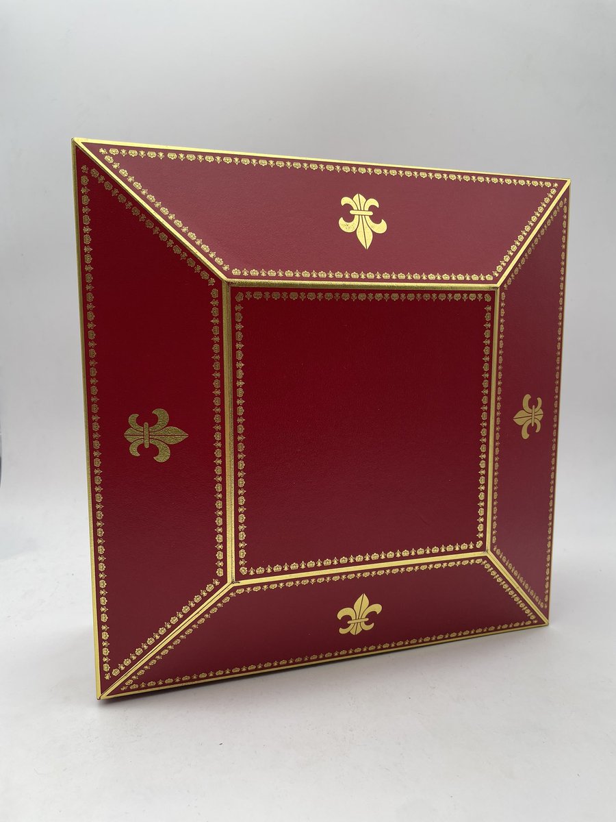 cmonvin's tweet photo. Louis XIII 1980s We ship to USA #cognac https://t.co/ARWkxLTcU9