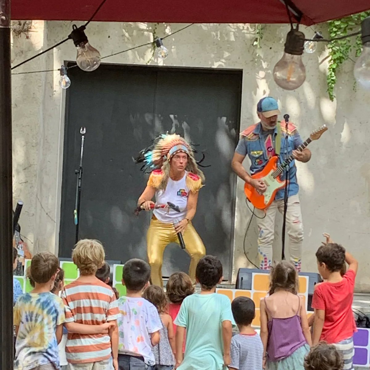 AteneuIgualadi's tweet image. Avui hem gaudit amb la @lali.begood amb cançons rockeres i molt molones per a famílies modernes ♥️♥️ #ElteuAteneu #AlTeuAteneuHiPassenCoses #160anysateneu