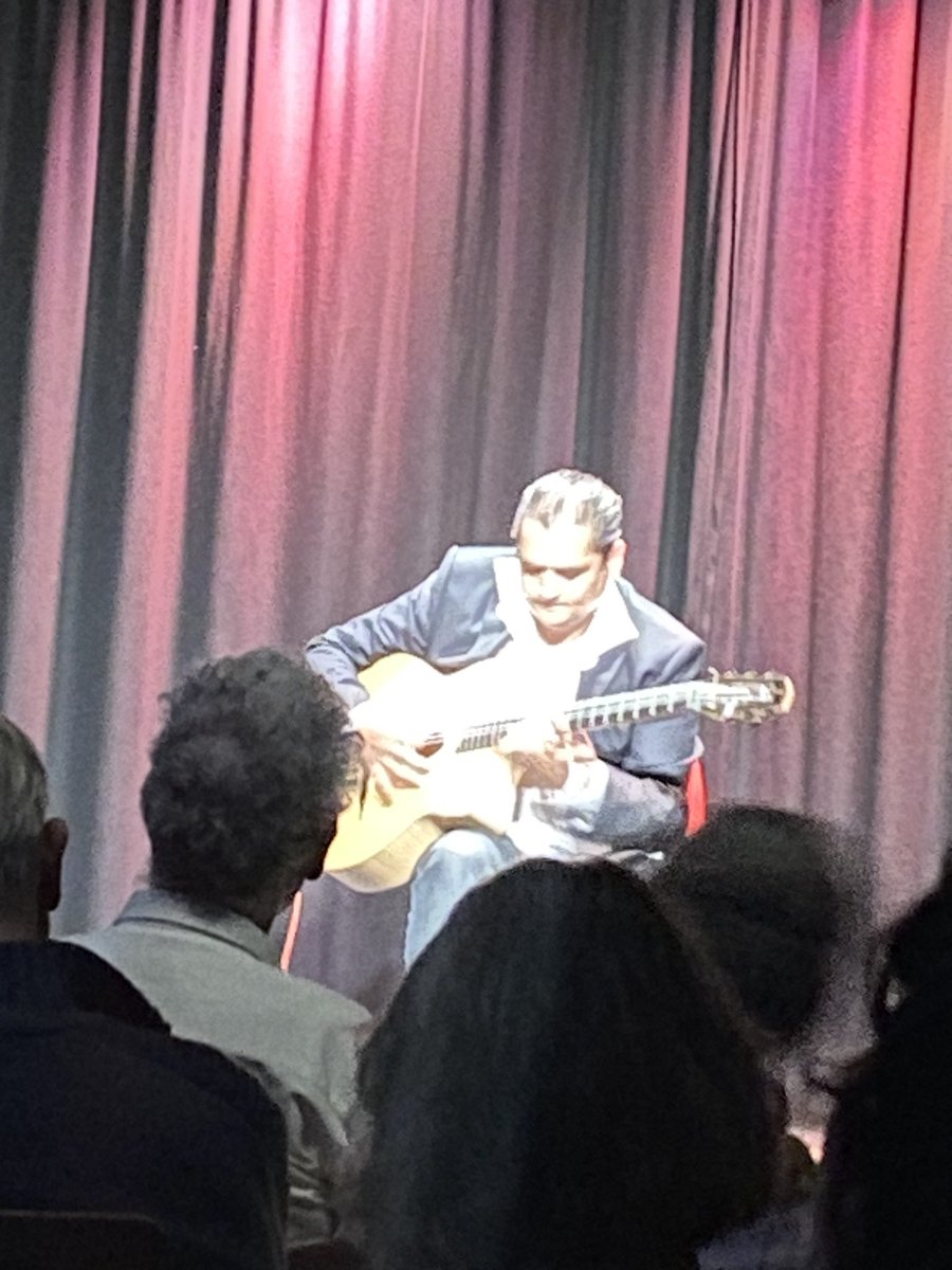 Arjan van Bommel tweet media