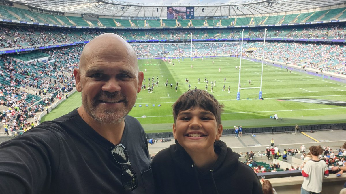 thestockdales's tweet photo. First trip to Twickenham with the boy! #matchdayguinness @guinnessgb
@SixNationsRugby https://t.co/8tSBp3B1rZ