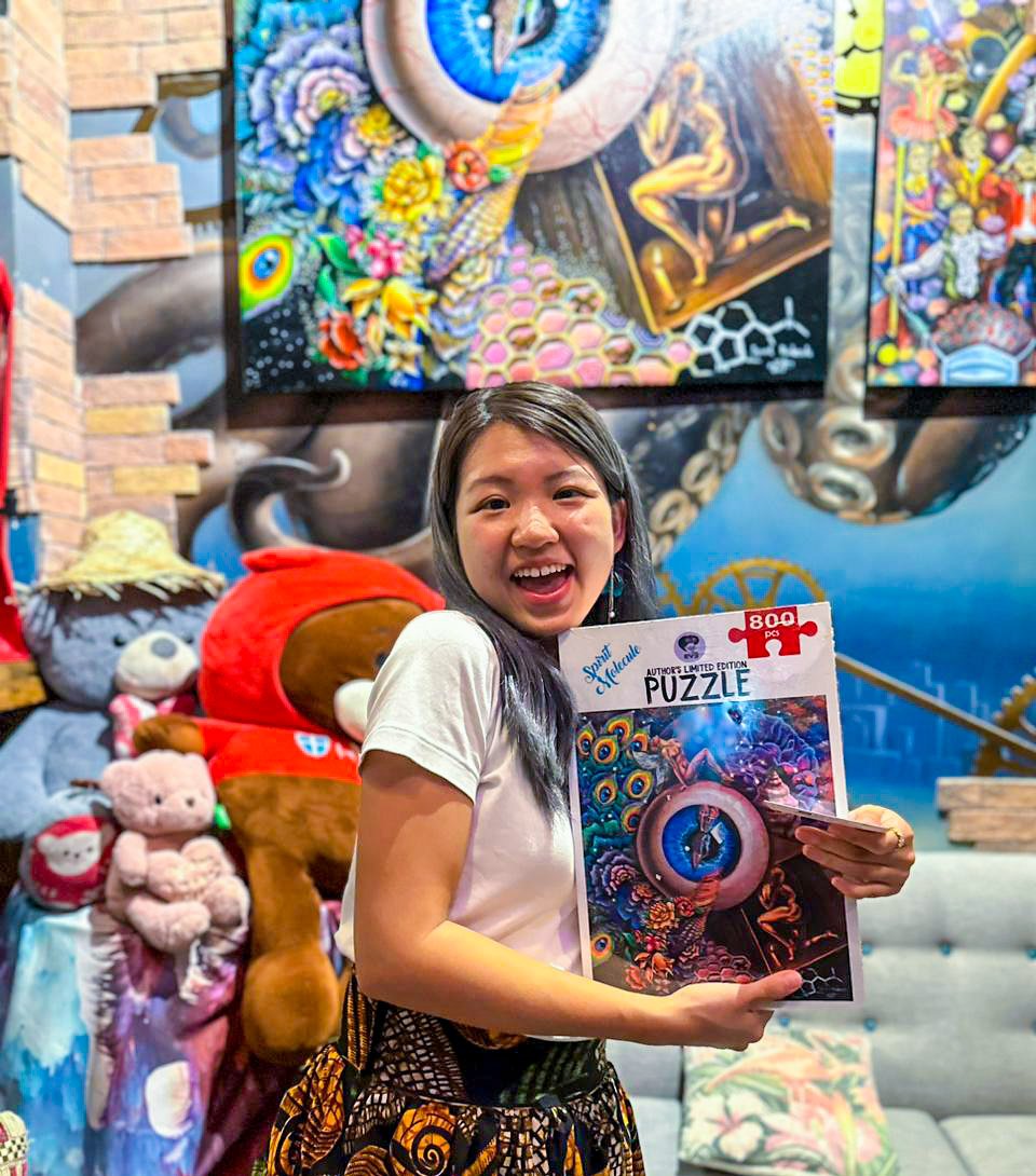 Happy owners of puzzles based on my paintings. 🫠