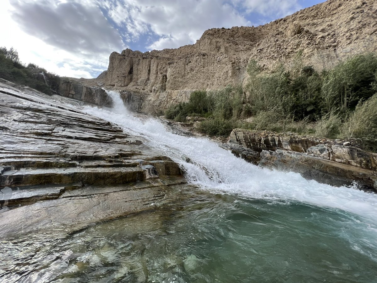 mtayeb's tweet photo. آبشار اسکتول .. زیباک بدخشان
#eskatol #waterfall #zibak #Badakhshan #Afghanistan https://t.co/K52KVKPWLW