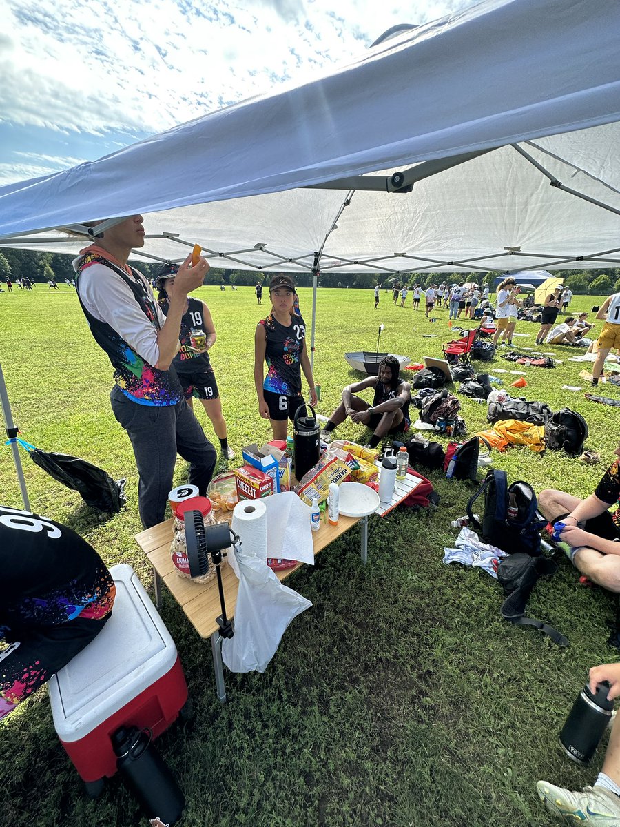 ColorBombUlti's tweet photo. Thank you to our fans for supporting the team and bringing smorgasbord of goodies https://t.co/Gqa8U7r3Iz