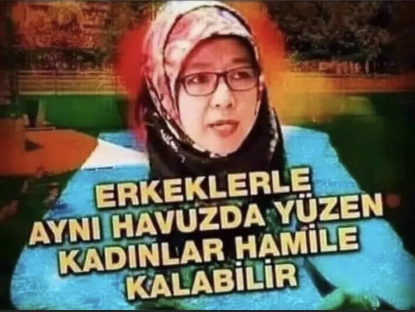 REM__BEN's tweet photo. Buradan erkeklere sesleniyorum..  Lütfen kondom takmadan havuza girmeyin :) https://t.co/NOmNkukEca