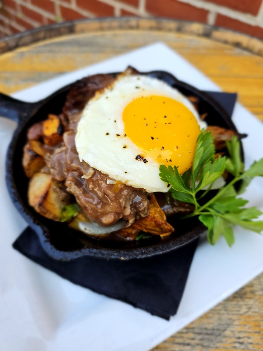 How are you brunch'n this weekend?! Short Rib Skillet #brunch #specials #pennsport #foodie #foodiechat #phillyfood