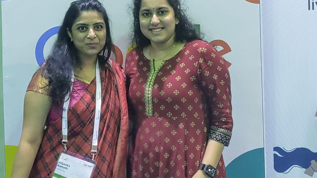 100GirlsInGenAI's tweet photo. Our trailblazer TA @vaishnavi0x teaching marginalized girls #100GirlsInBlockchain lands an internship with @isro on the day of #Chandrayaan3 success.
Kudos to her track record of projects, thanking Vishnu Edu Society leaders for the connect.
Over the moon & on it too!! Go VD🚀 https://t.co/aVFEX0M9Tl