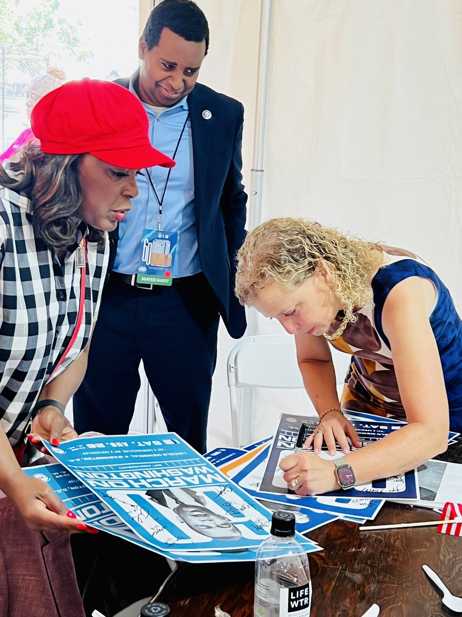 DWStweets's tweet photo. I'll speak at today's March On Washington. It's 60 years since Dr. King's "I Have a Dream" speech, and our fight for true justice &amp; equality continues. After @SCOTUS setbacks, let's unite against suppression, hate &amp; injustice. Join us today in Washington, D.C. #march60 #MOW60 https://t.co/7MZgTturzg