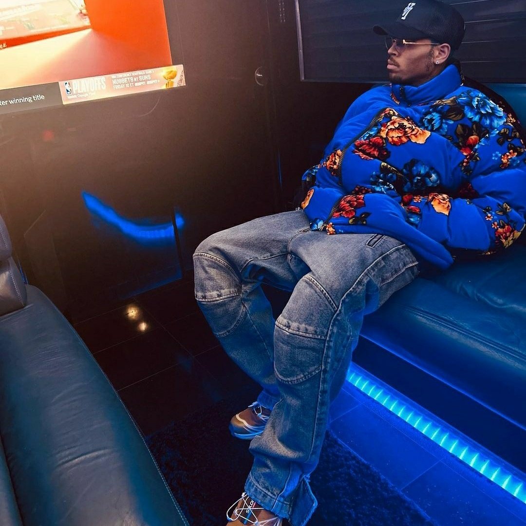 CBnowblog's tweet photo. 📈|| Chris Brown completa 11 anos consecutivos acumulando mais de 1 bilhão de visualizações por ano no YouTube, nenhum outro artista de R&amp;B atingiu tal feito. https://t.co/IgBXTaAPLZ