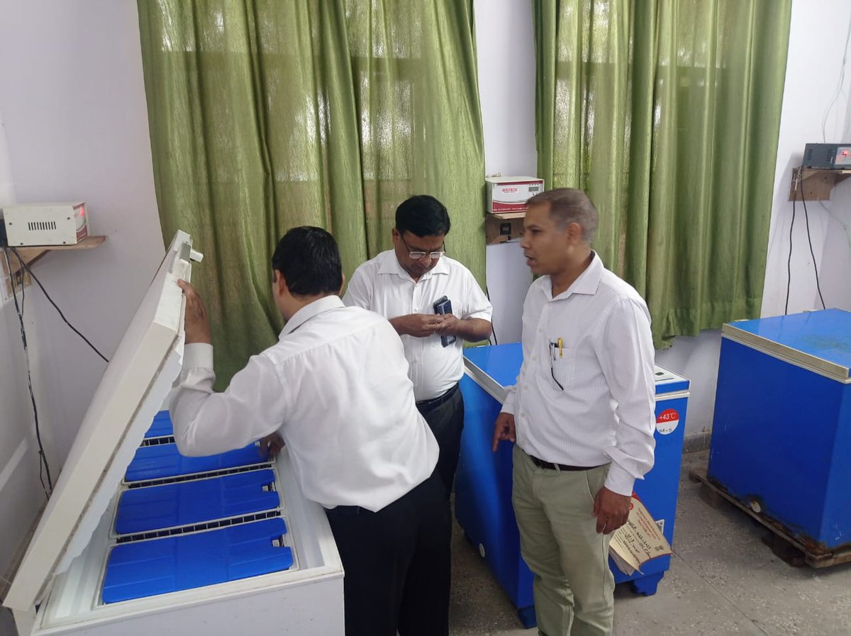 आज दिनांक 26.08.2023 में सामु0स्वा0 केंद्र पिलाना का औचक निरीक्षण किया गया, जिसमे कोल्ड चैन,लेबर रूम,जीवन रक्षक औषधियों आदि की समस्त व्यवस्था देखी गयी, जो सभी व्यवस्थित ओर सही मिली। <a href="/BagpatDm/">DM Baghpat</a> <a href="/brajeshpathakup/">Brajesh Pathak</a> <a href="/ChiefSecyUP/">S.P. Goyal, Chief Secretary, GoUP</a> <a href="/InfoDeptUP/">Information and Public Relations Department, UP</a> <a href="/GopalRana7/">Gopal Rana</a> <a href="/dryashveersingh/">Dr yashvir singh</a> <a href="/InfoDeptUP/">Information and Public Relations Department, UP</a>