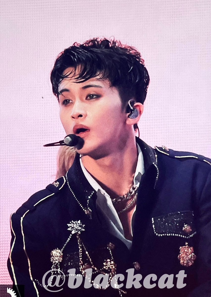 mark_l2_'s tweet photo. 230826 NCT NATION 단체콘
#MARK #마크 

BOSS MARK LEE 🫡

#MARK #MARKLEE 
#NCT #이마크 https://t.co/ACzPHFDdYk