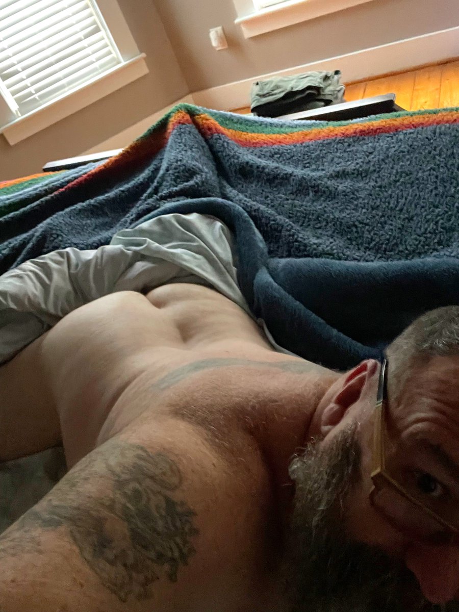 I missed the chance to post on humpday #daddybear #gaydaddy #gaybear