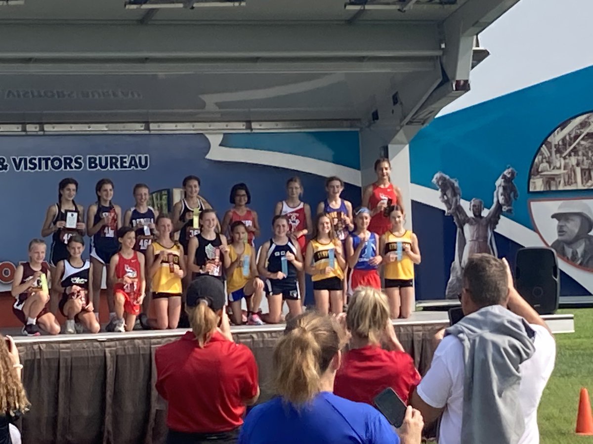 Kinley Puckett has started off  XC season with a 7th place finish at the Shelbyville Invite &amp; picked up a 5th place finish today at the Wayne County Invite! Brody Puckett earned a ribbon today at the Wayne County Invite with an 18th place finish!