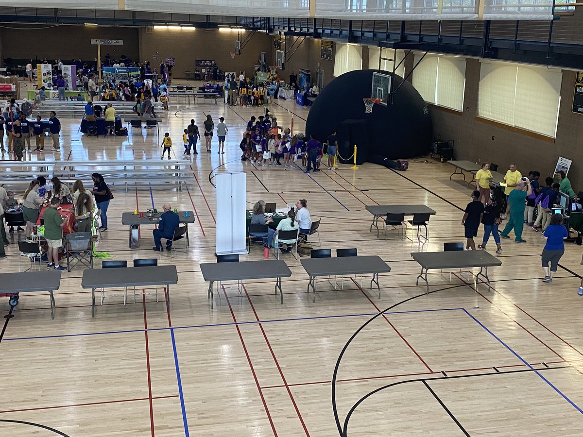 SLU_REC's tweet photo. Northshore STEM Fest is underway! Come out from 10am-2pm today, 8/26. https://t.co/9KkvS35Xec