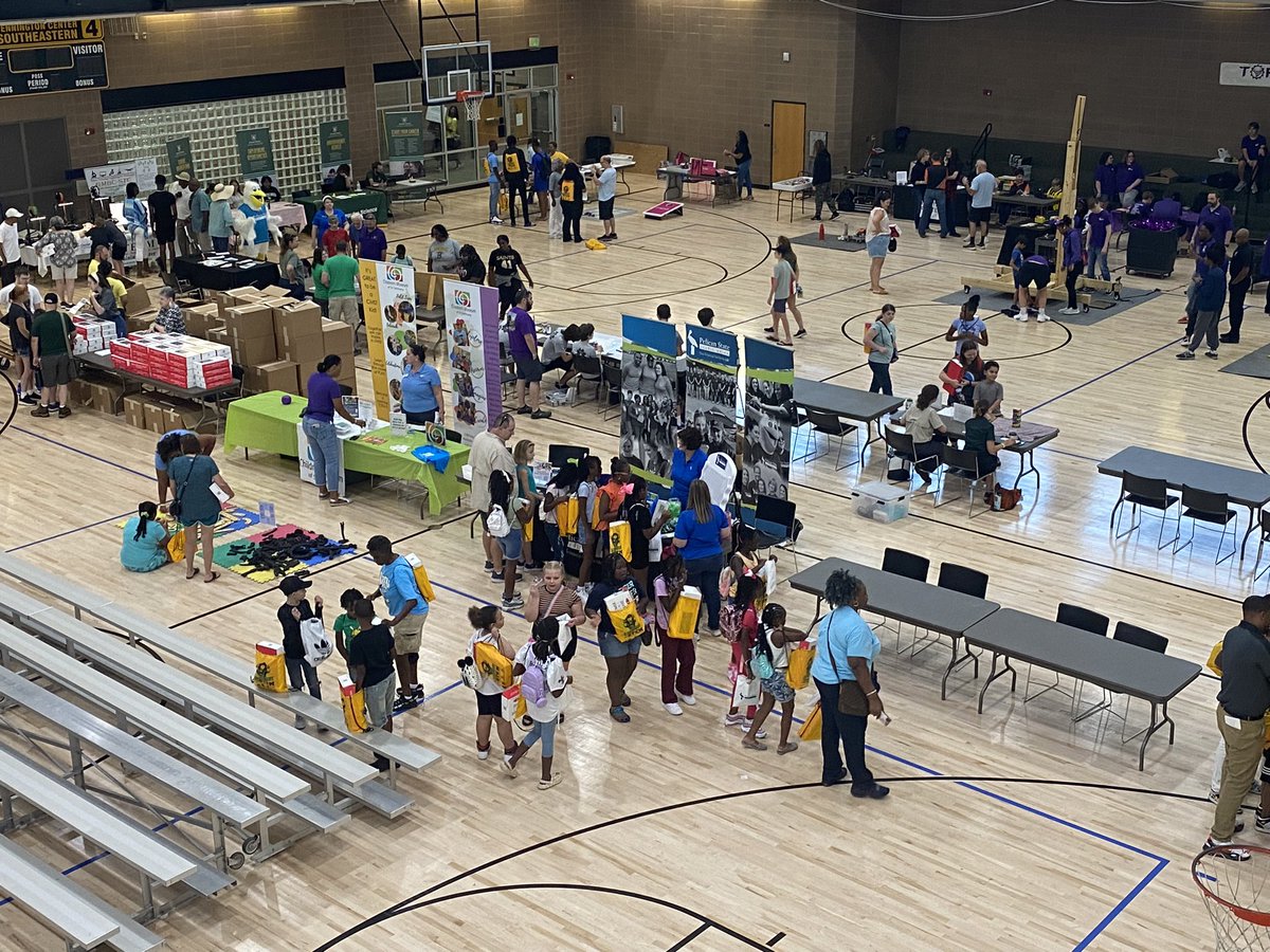 SLU_REC's tweet photo. Northshore STEM Fest is underway! Come out from 10am-2pm today, 8/26. https://t.co/9KkvS35Xec