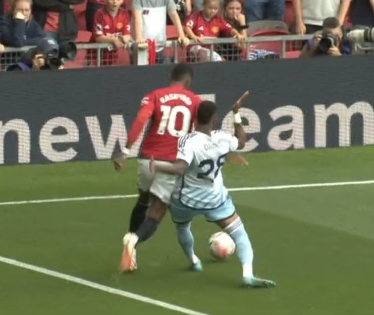 talkSPORT tweet media