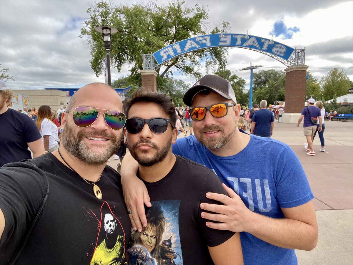 cronaj's tweet photo. Minnesota state fair! #greatminnesotagettogether #everythingonastick https://t.co/UGFXjby525