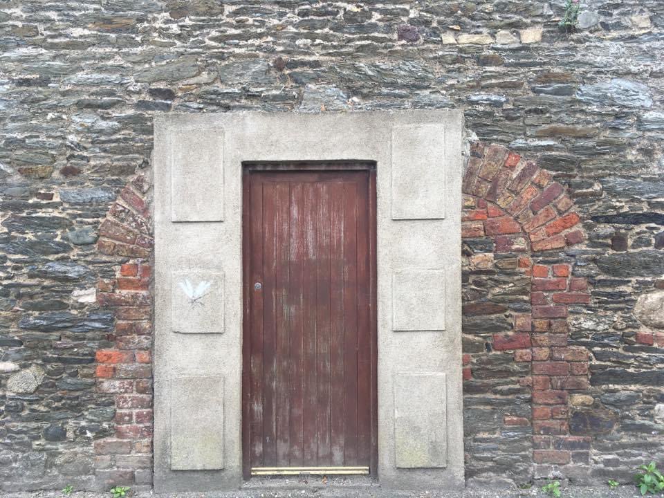DLuxSilverBeard's tweet photo. Day 3 after #COVID19 #CovidEris #testedpositive and made the effort to move tweeting from bed to couch. So here is a door near Dublin, to another world. https://t.co/jftRl0w9yJ