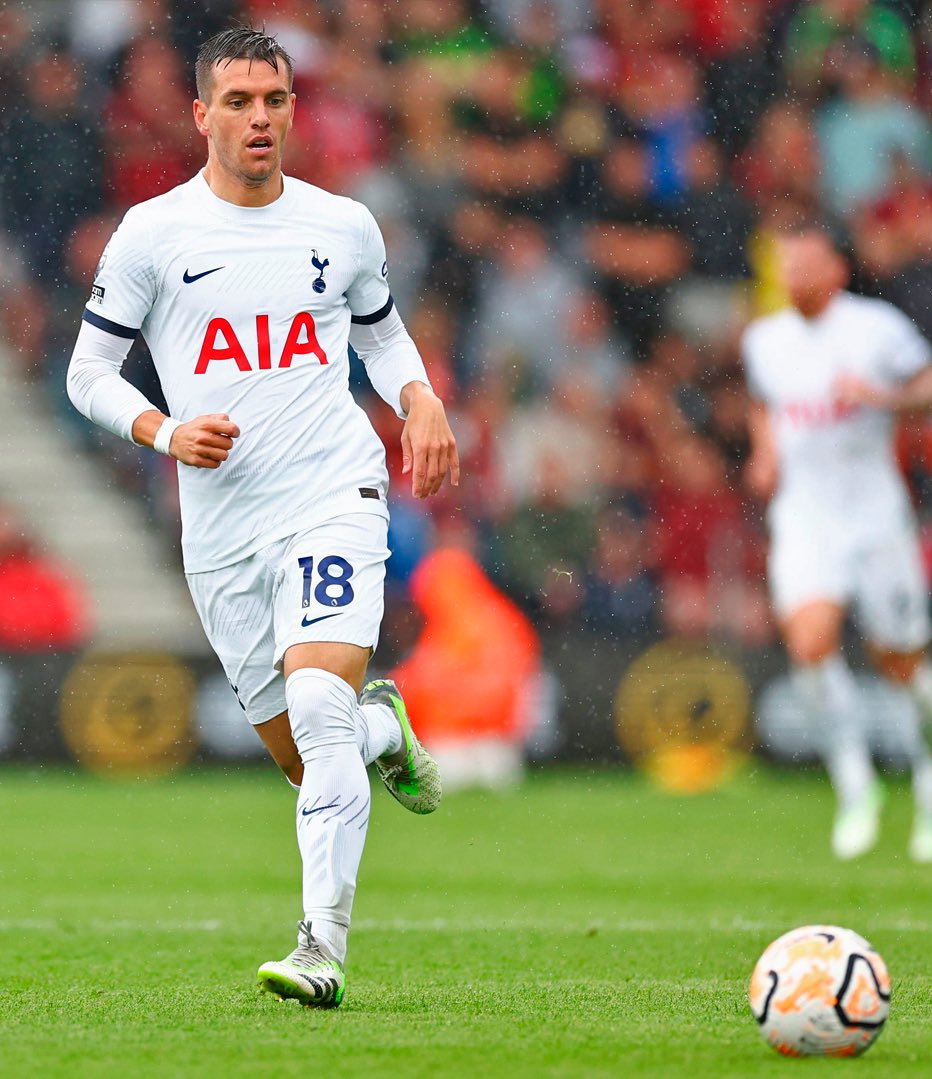 LoCelsoGiovani's tweet photo. 3 more points. Happy to play in this shirt again @SpursOfficial .. Thanks for the support fans ⚽️💙 https://t.co/dVhqj3g7T6
