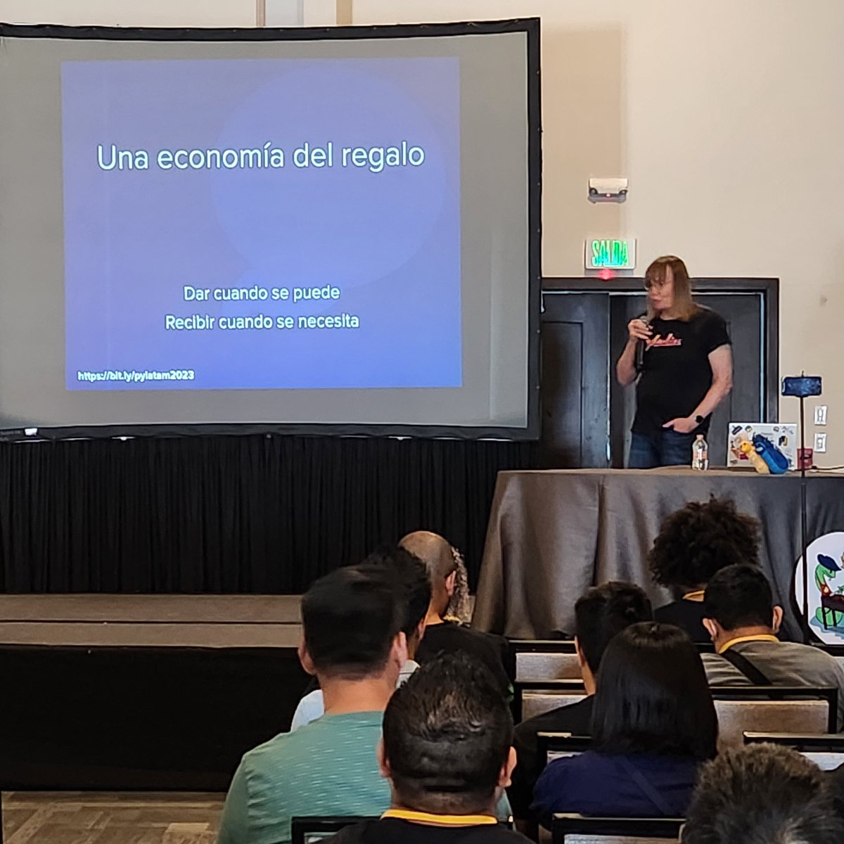 LucioD3v's tweet image. Una economía del regalo...
#Python #PyConLatam2023