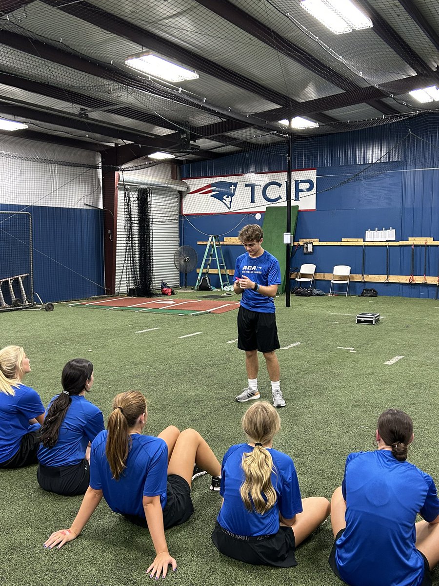 kade_mcgee7's tweet image. CHAMPIONSHIP THOUGHT FRIDAYS 🏆

Big shoutout and thank you to @JohnBeerbower for this awesome idea. Every Friday, 1 student gets picked to share the “Championship Thought” to their class. Proud of the 6 students that stepped up FIRST yesterday.
#LeadersLEAD