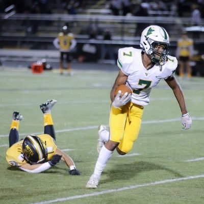 Continuing Shoutouts, we have these 4 standouts below getting it done in the ground game #ScoutingA1

<a href="/JaydenTankTerry/">Jayden “Tank” Terry 3⭐️ C/O 2026</a> - 242 yards + 5 TDs
Cole Klawikowski - 125 yards + 4 TDs
Waleed Johnson - 257 yards + 3 TDs
Tyler Threat - 186 yards + 3 TDs in 2nd half alone