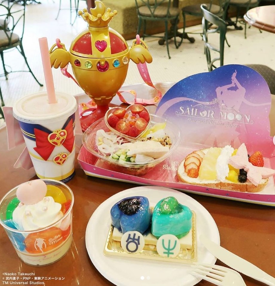 OH. MY. GOOOOOOSSSHHHH! KIIIRRBBYYYYY! I didn't know your apartment would be this CUUUUUTE! I'M SOOOOOOOO JEALOUS! I brought the food! Help yourself! <a href="/kirboshi/">「 Kirbs 」</a>