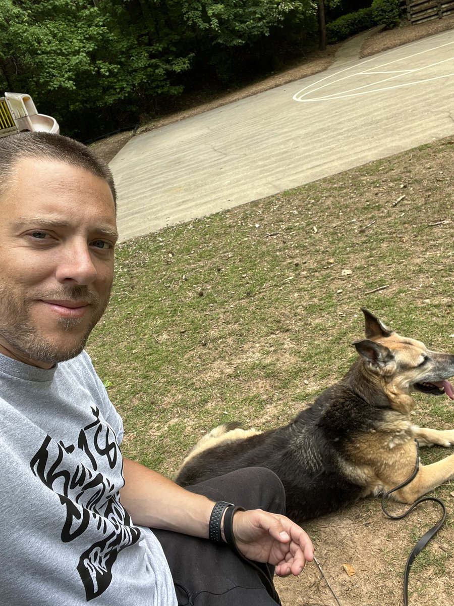 BryanLima's tweet photo. Happy National Dog Day! 🐕

#nationaldogday #happynationaldogday https://t.co/oQLPqfH0jZ