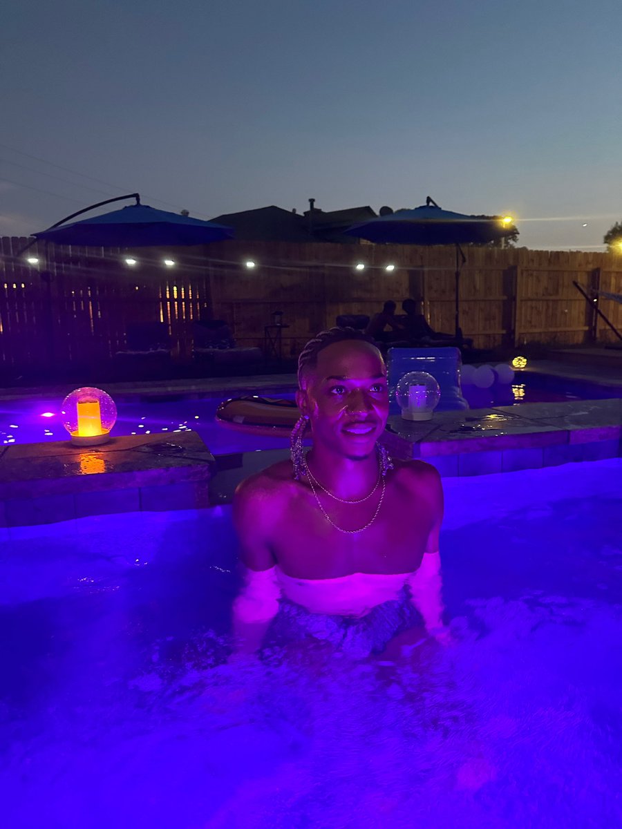 The water hotter over here🫦