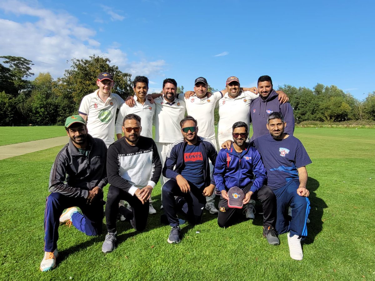 edinsouthcc's tweet photo. Say hello to our first ever Championship winning side 🥇 👋 💪 https://t.co/Huef57iLTy