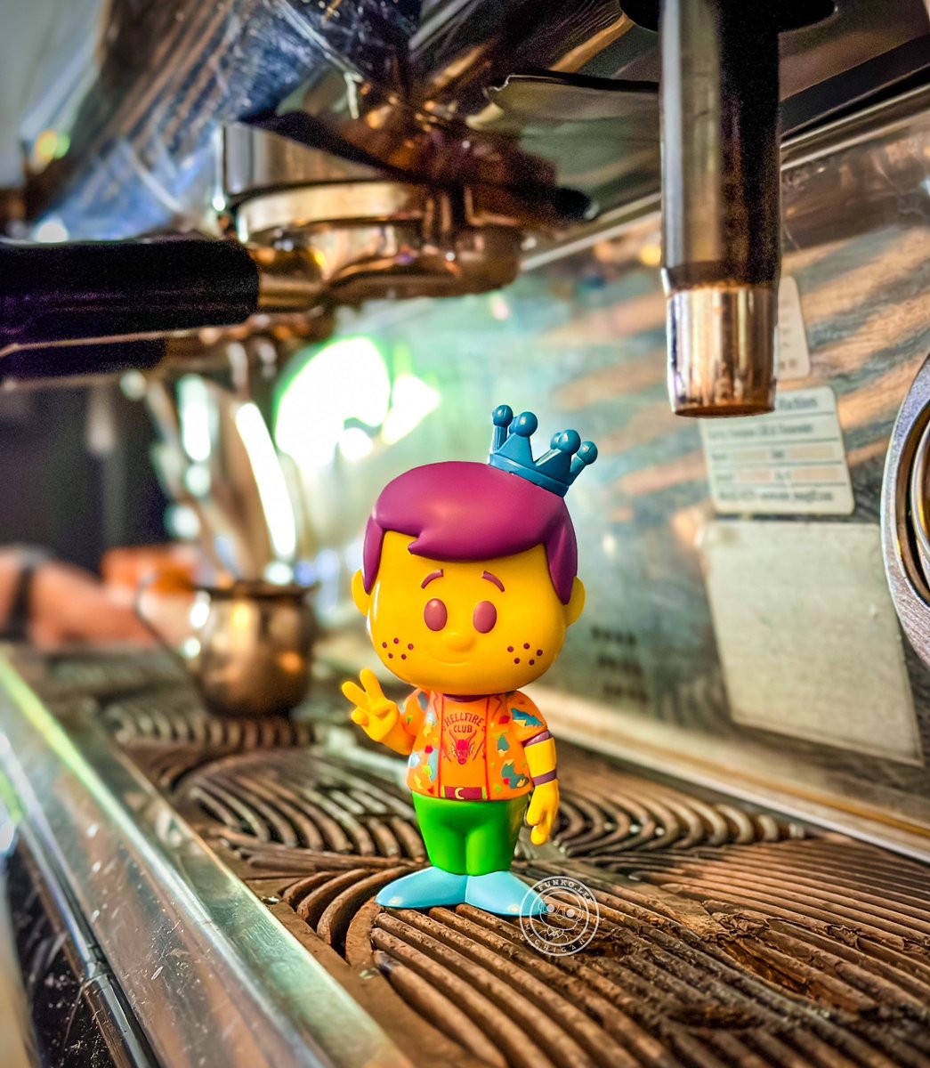 FunkoLeeM's tweet photo. It’s kinda #StrangerThings feeling when grabbing an espresso at Lucky Bean Coffeehouse on @mackinacisle ! Hope everyone’s having a great #FunkoSodaSaturday! 😄👑☕️ #surreal #Fun #MackinacIsland #localfav #FunkoSoda #FOTW #Dustin #FunkoFamily https://t.co/za8zMllNFN
