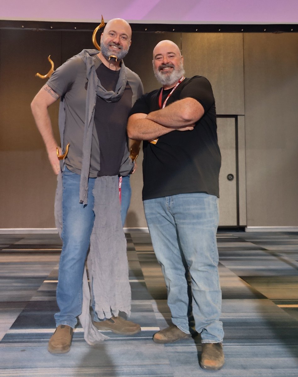bradboothe's tweet photo. Scott Umbra and Scott

@GooseDE @PlayWarframe #TennoCon #ScottUmbra https://t.co/UuYUoiZo5s