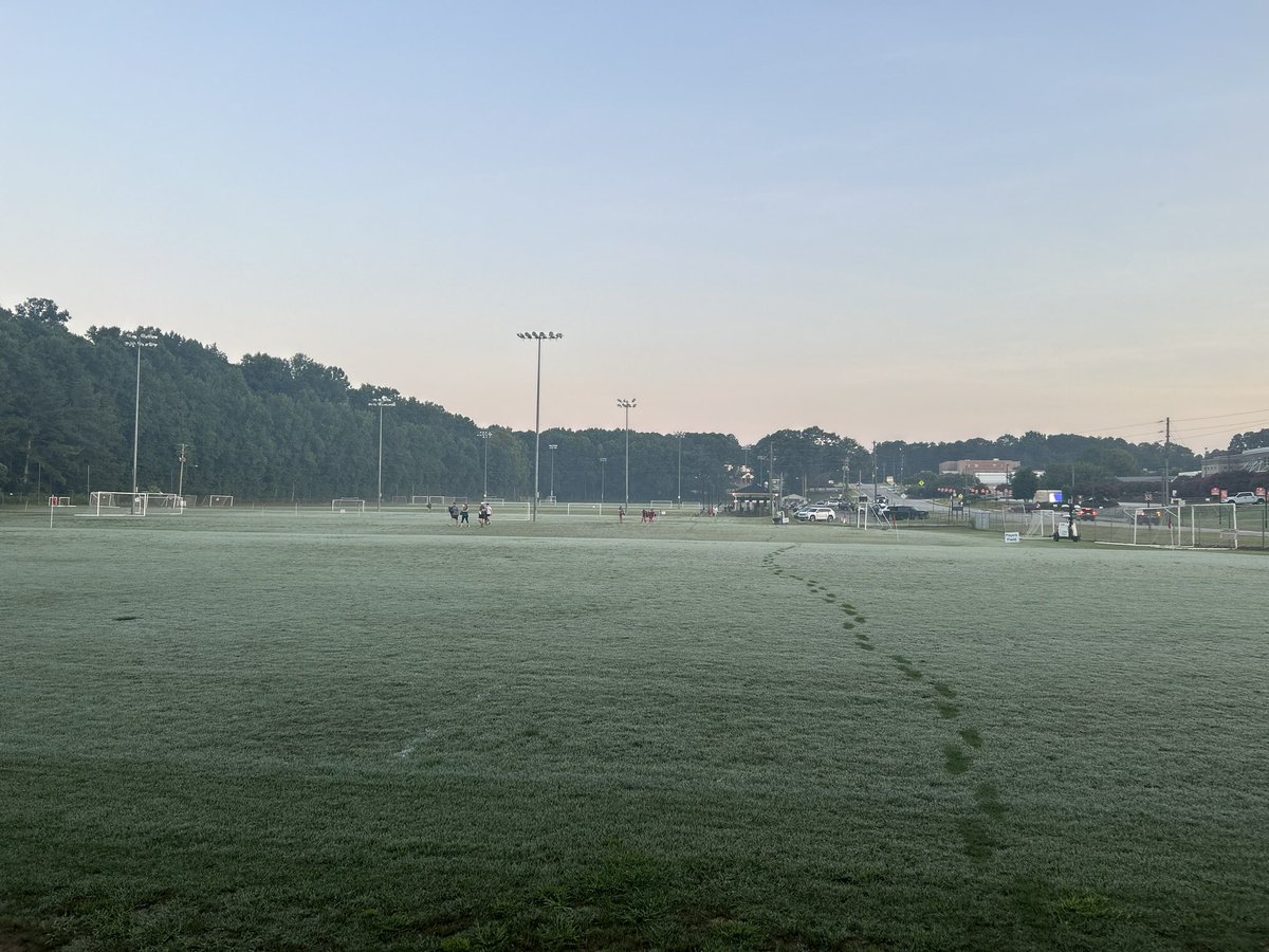 ChiefsSteve's tweet photo. Happy tournament season to all who celebrate. I’m definitely in my happy place. Bring on the Warrior Angels
#RushUnion #2014G #ImReady https://t.co/WGGs0PlZZh