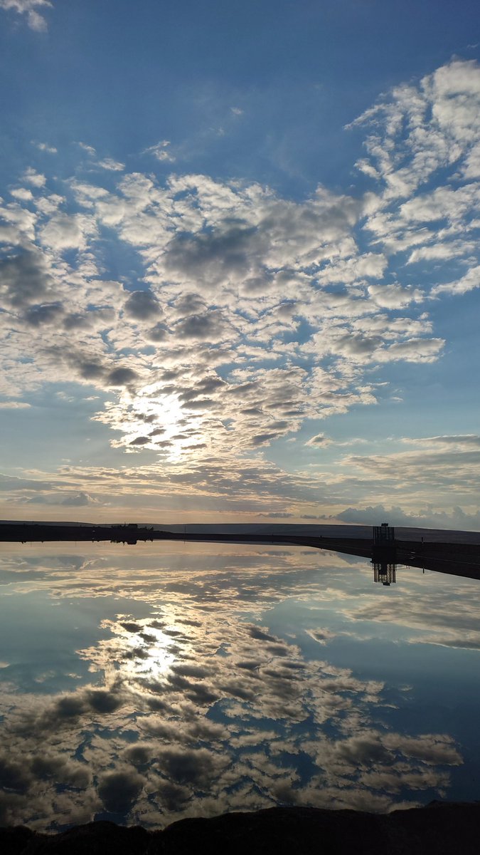alan_greenhalgh's tweet photo. Evening reflections at Deer Hill Reservoir. https://t.co/6MmmJUDcrx