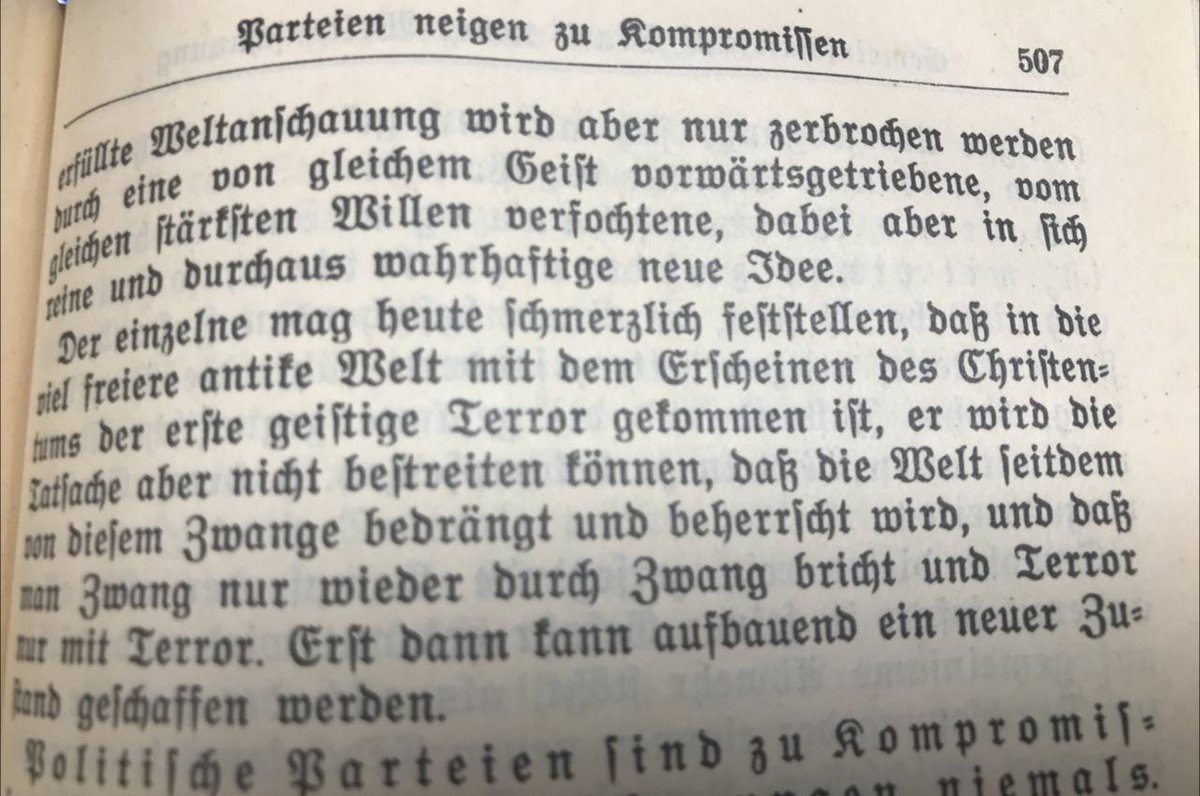 JaumeFarrerons's tweet photo. Página 507 del Mein Kampf (edición de 1930) donde Adolf Hitler identifica el cristianismo con el fanatismo, la intolerancia y el terror, que sólo podrá ser vencido con los mismos métodos para lograr a una "nueva situación". https://t.co/VJSEUsHYRB