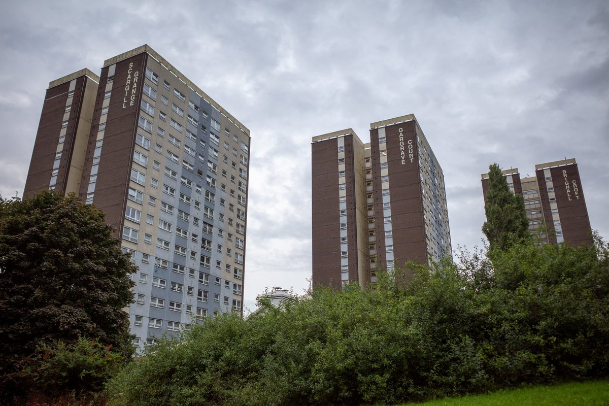EWastelands's tweet photo. Once upon a time in #leeds
#towerblocks #urbanphotography https://t.co/Dg3JfwFhZQ