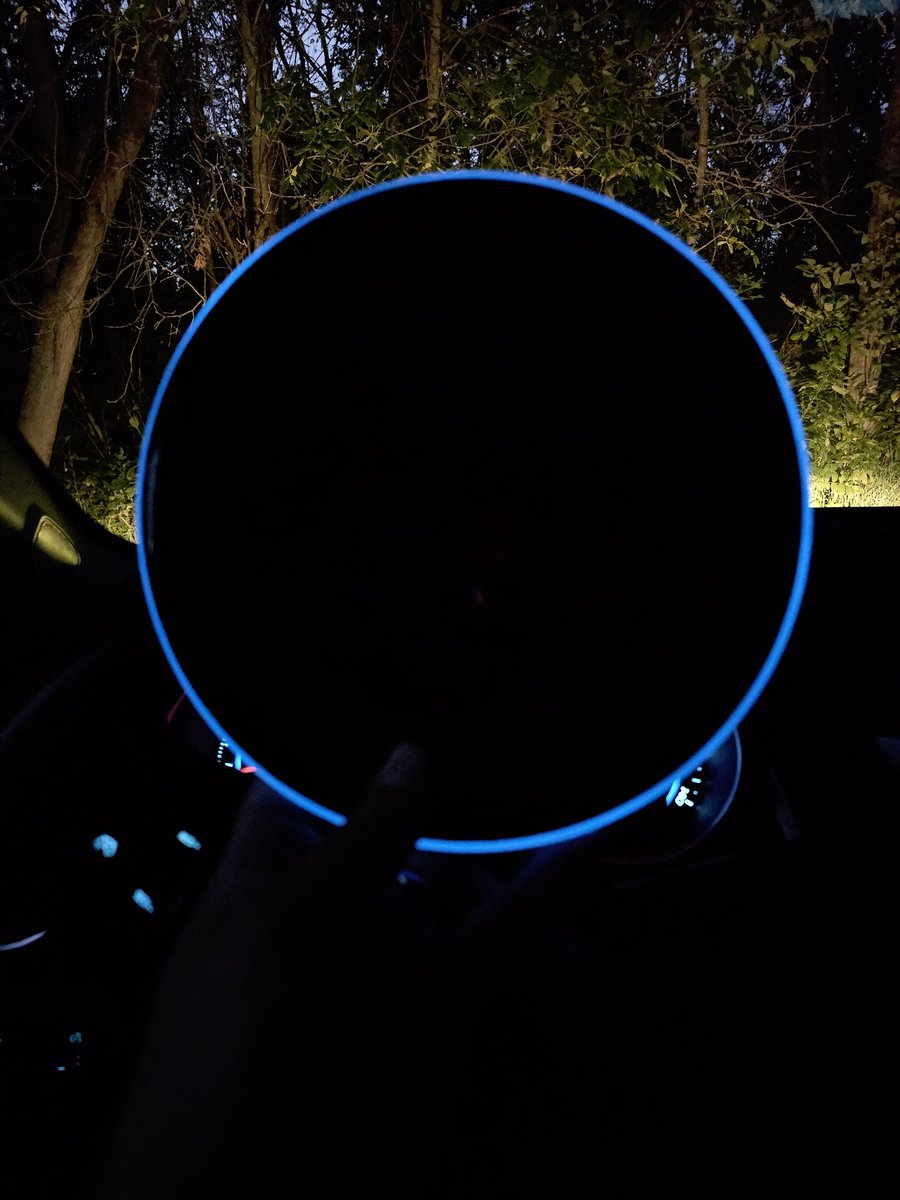 EchoDiscGolf's tweet photo. The MVP glow rim discs are so sick! 
@MVPDiscSports @LizotteDiscGolf
#glitsch https://t.co/cnsn2cMjQl