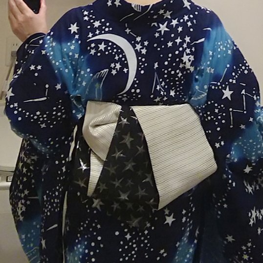 notokoto's tweet photo. 今夏は郡上踊りに初参加の予定だったのに台風で断念💧来年は絶対に行きたい!
地元の盆踊り1回目のコーデは天の川の浴衣に星の帯、月の帯留でした。
浴衣→#ばらいろ浴衣
帯→#ricostyle
帯留→#HappyBless https://t.co/6FOgPeANsF