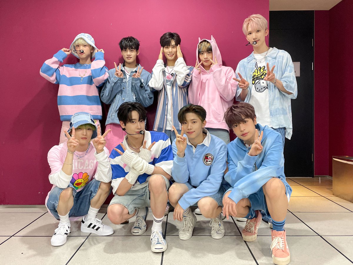 xikers_official's tweet photo. [👀] 230826 #쇼음악중심

로디들의 힘찬 응원법 덕분에 더 신났던 오늘🔥
내일도 같이 달려요〰️❤️‍🔥

#Hi_kers👋 #xikers #싸이커스 https://t.co/xwXrDckvW5
