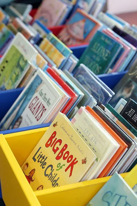 Better_Balham's tweet photo. Tooting Library is hosting its next Sunday storytime session – Sun 3 Sept. Ages 2-7. Drop in from 3-3.30pm. A great way to spend a Sunday! #FamilyFun https://t.co/IPMU3p8poi