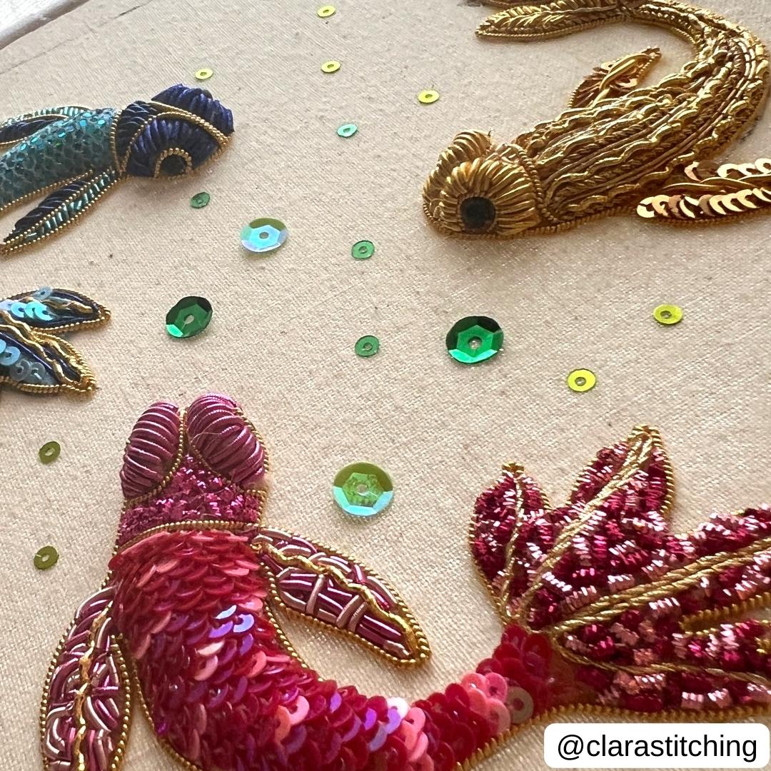 Have you check out some of our Guest Tutor @clarastitching 's other works? Such a distinctive style1 . . . #embroidery #handembroidery #goldwork #goldworkembroidery #londonembschool #learnembroidery