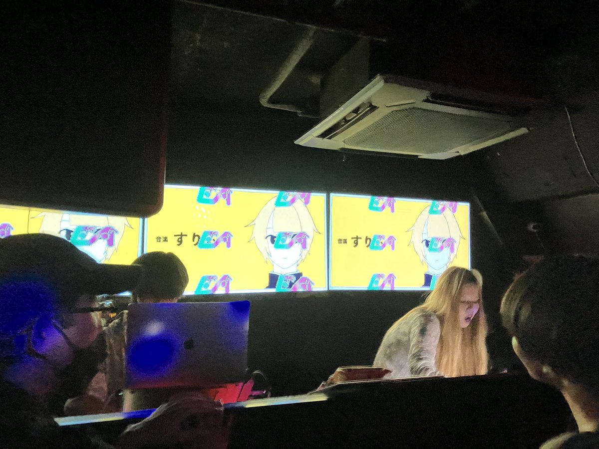 vocaloid_21's tweet photo. VOCALOID Twenty-One #ボカ21

ラストは #ボカイフ 主催、えあ！（@ea_miku）

『『『　ま　』』』

👇配信はコチラ
https://t.co/celStn8xYs https://t.co/E15ZdAYPxg