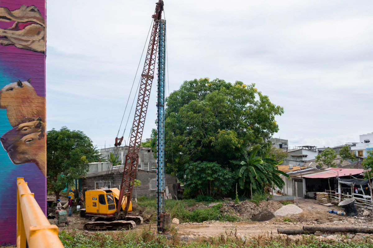 AlcaldiaLorica's tweet photo. Así avanza la construcción 🏗️ del Malecón en el Caño #Chimalito, una obra integral de gran impacto urbanístico, ambiental, paisajístico y social para los loriqueros y visitantes.

#EstamosCumpliendo
#CompromisoConLorica 
#compromisoconlaGente https://t.co/bvV4h6PwjT