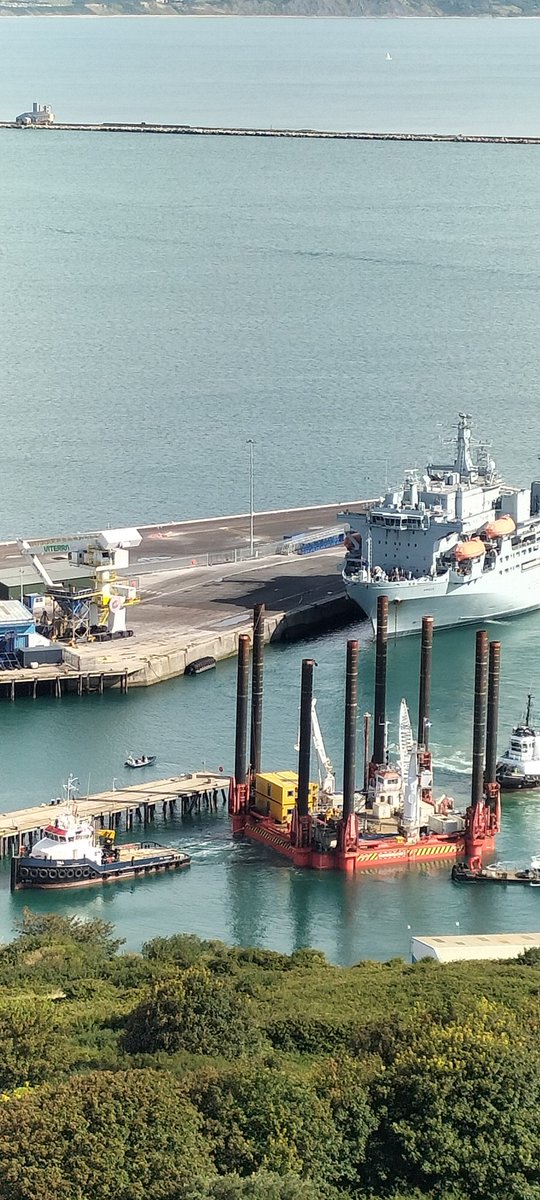 AytonJustyn's tweet photo. Boycott portland port ๐ฑ๐บ Till,Wavewalker 1 ๐ฑ๐บ in #dorset on 26/8/23.#Till #wavewalker1 #weymouth #portland #wavewalkerbv #HSchrammtowage #barge #shipping #ship #shipspotting https://t.co/8X9xO5rZAZ