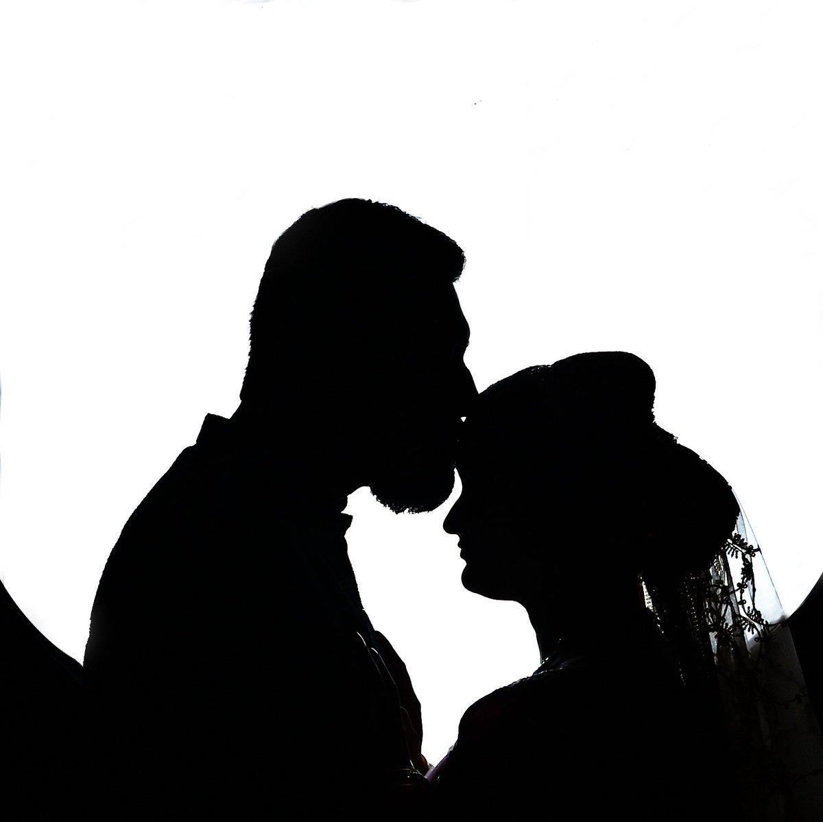 ShamikSen's tweet photo. P.S.: I love you!

#Married #Wife https://t.co/Ho5fYfUQmI
