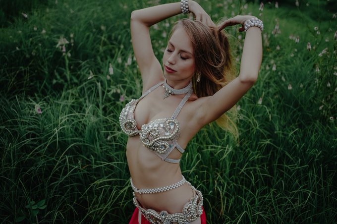 Highest level - when we are not hungry for anything any more but just sharing naturally love, knowledges<a href="/tag/%D0%BD%D0%BE%D0%B2%D0%B0%D1%8F%D0%B0%D0%B2%D0%B0%D1%82%D0%B0%D1%80%D0%BA%D0%B0"class="tags"><span>#новаяаватарка</span></a>