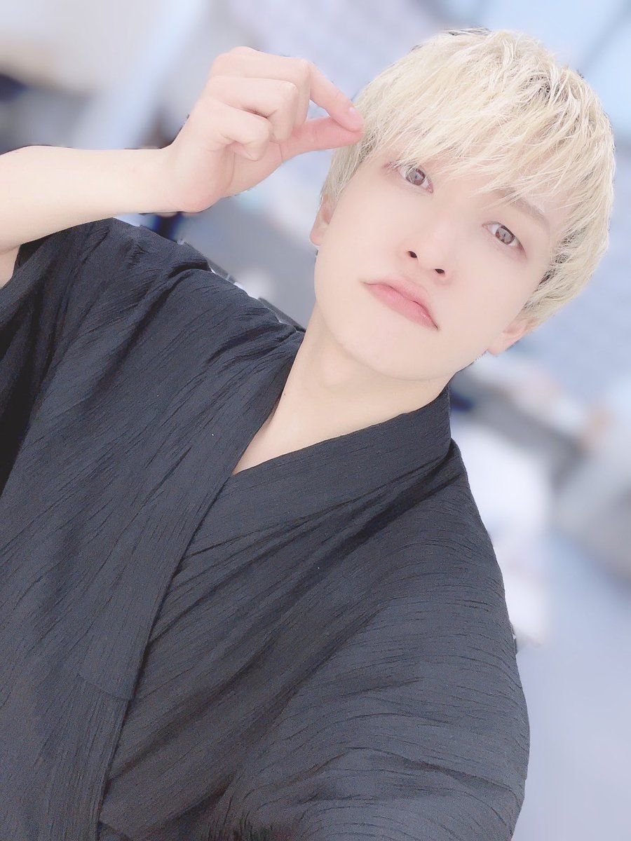 youta_paragon's tweet photo. #サマーパラゴン2023 浴衣お話会編
ありがとうございました☺️💛

夏！！って感じの１日で最高でした🏝️
足元悪い中ありがとうございました😭

ようたセレクトは黒でした🙆🏻‍♂️
どう？似合う？？

明日はオンライン特典会！！
よろしくねん🥰🥰 https://t.co/ChbnzQ9pu5