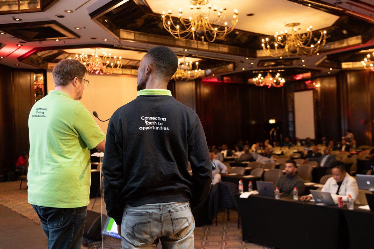 Geekulcha's tweet photo. Participants in the #PSIHack2023 consisted of a mixture of High School learners, students from Uni and academies, youth organizations, and public servants
@WesternCapeGov @UCT_news @wethinkcode @YearBeyond https://t.co/4n5iDlXBen