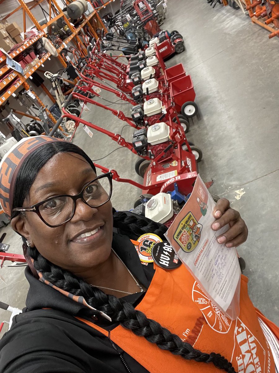 Shanny DS #0144,This is why I do what I do? Thank you to my management team for recognizing me for DS of the month💪🏾🫶🏾🙏🏾 ⁦@zach_tithof⁩ ⁦@SharptonDavid⁩ ⁦@DontaeGlass2917⁩ ⁦@Miss_T_Holland⁩