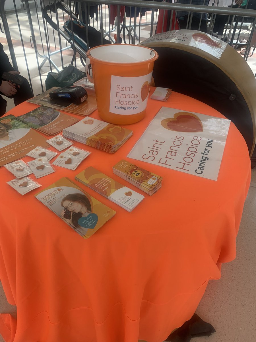 I’m Just Blown Away By The Support Today🧡
I’m At <a href="/ExchangeIlford/">Exchange, Ilford</a>, Where @ilfordbid Are Holding A Pre-Loved School Uniform Sale…With All Proceeds Coming To <a href="/SFHUK/">Saint Francis Hospice</a>🧡