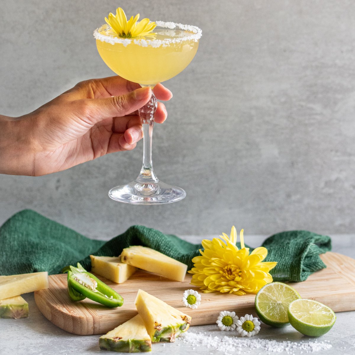 The ECO Wedding Show • Willow Grange Farm • October 22nd

@align_events_  are the UK's premier vegan and zero-alcohol bar. Learn more about their approach to mixology and sample their #weddingcocktails at @willowgrangefarms

Photo: Ronnie Allen

TICKETS 
magpiewedding.com/event/the-eco-…